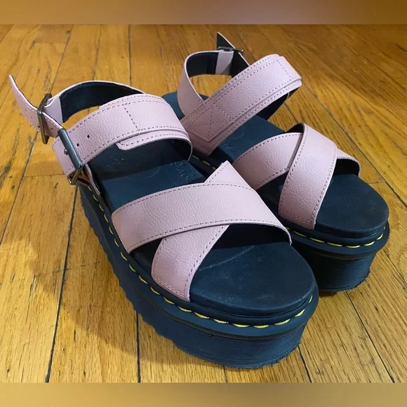 Dr. Martens: Voss II sandals - Picture 5 of 16